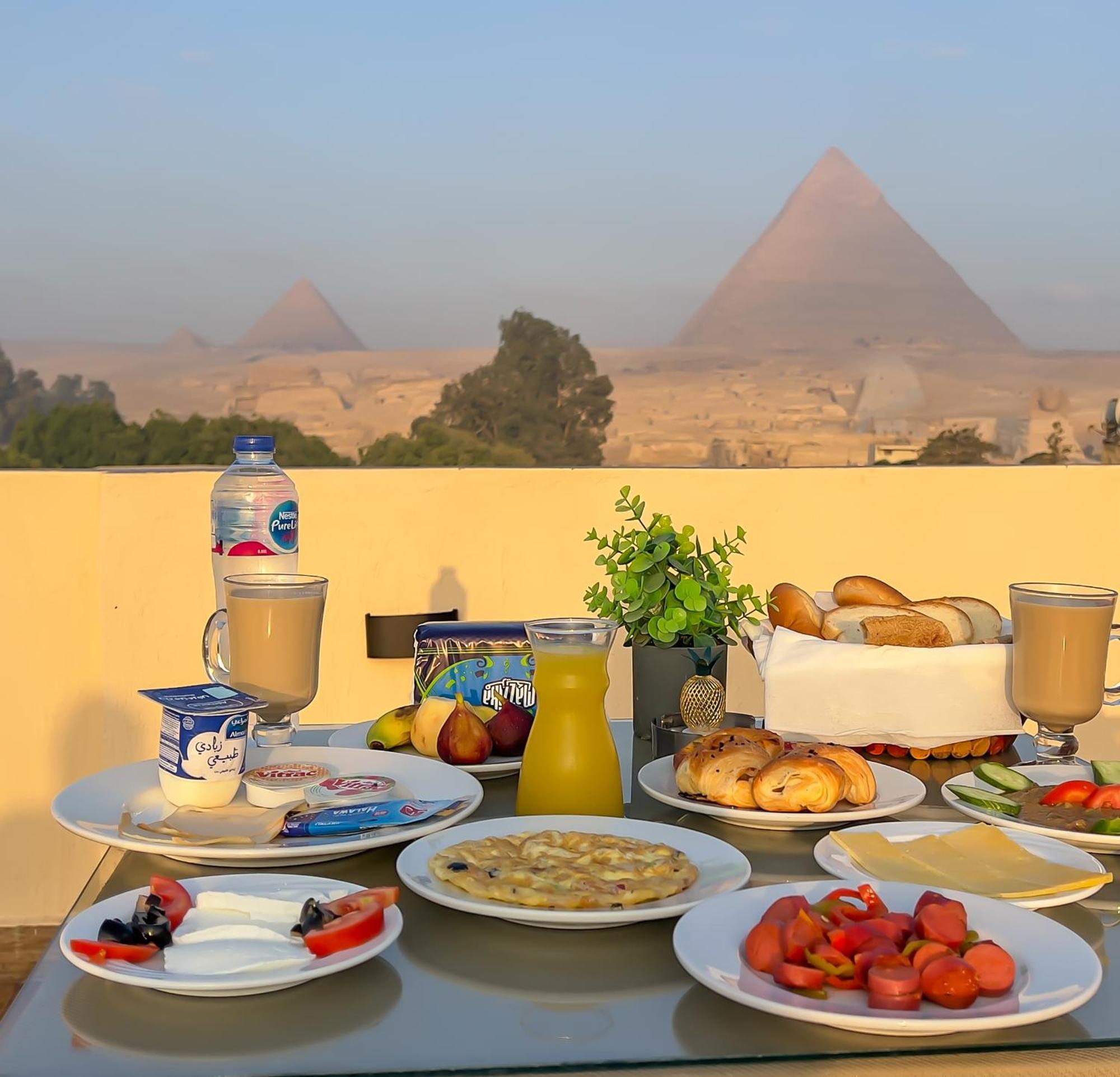 Pyramids Vista Inn Kafret el-Gabal Exterior foto